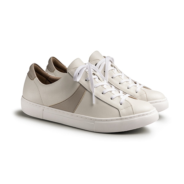 143レースアップレザー