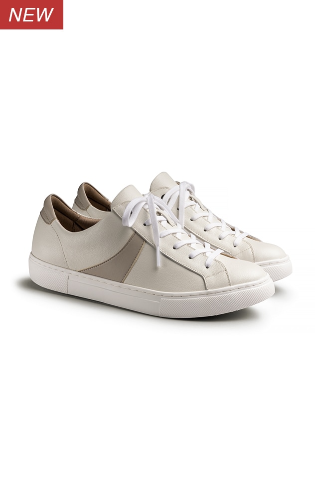 143レースアップ