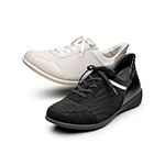 160膝楽スニーカー