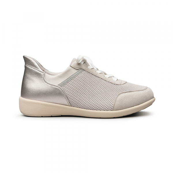 160膝楽スニーカー